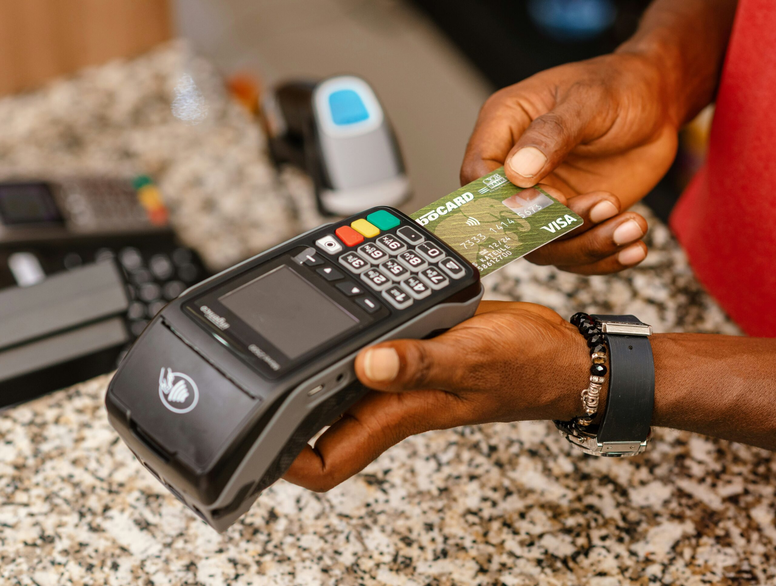 Compras parceladas: quando vale a pena e quando evitar