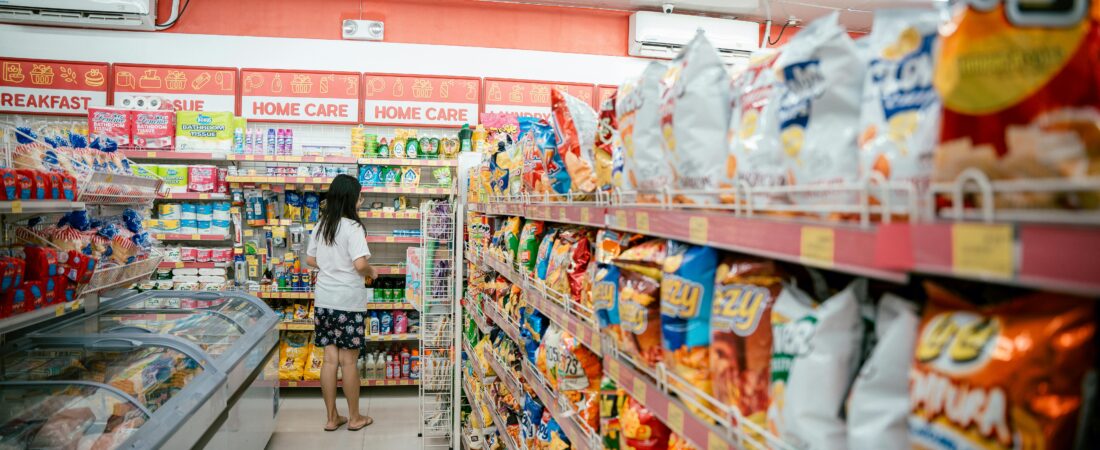 Como economizar no supermercado: 12 dicas que realmente funcionam