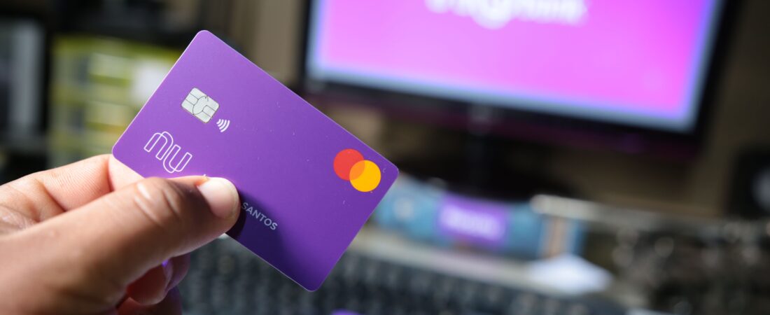 Aprenda como usar o Nubank para organizar as finanças pessoais.